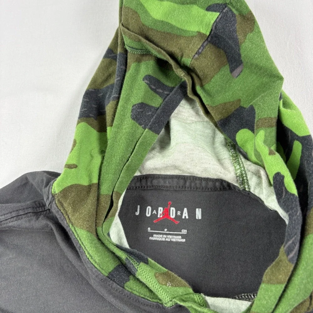 Jordan shirt good